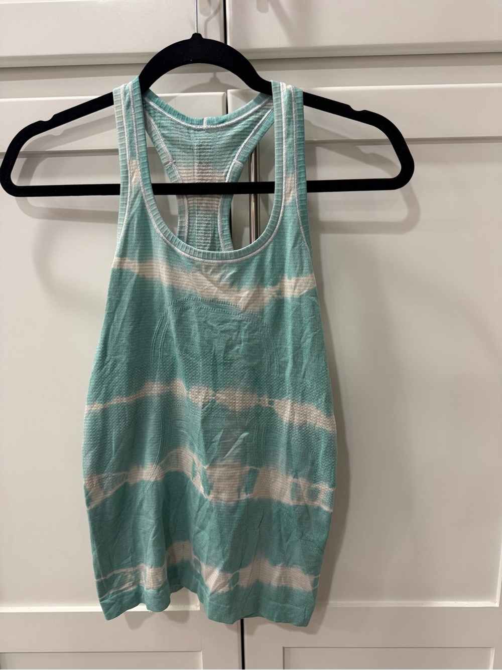 Lululemon swiftly Tie-Dye Tank Top in Aqua & White; waist length; size 4